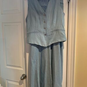 Sigrid Olsen polyester blue Vest and Skirt-light blue Denim Look